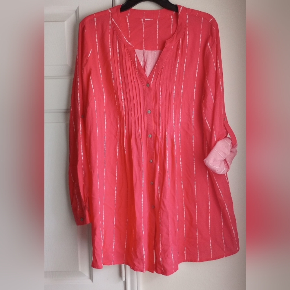 Time And Tru Maternity Coral and White Striped 3/4 Sleeves Shirt Size M (8-10)